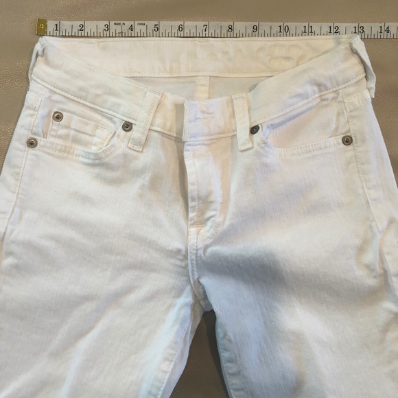 7 For All Mankind White Crop Jeans - Picture 3 of 5